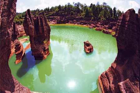 張家界、袁家界、天子山、紅石林、鳳凰古城四晚五日游