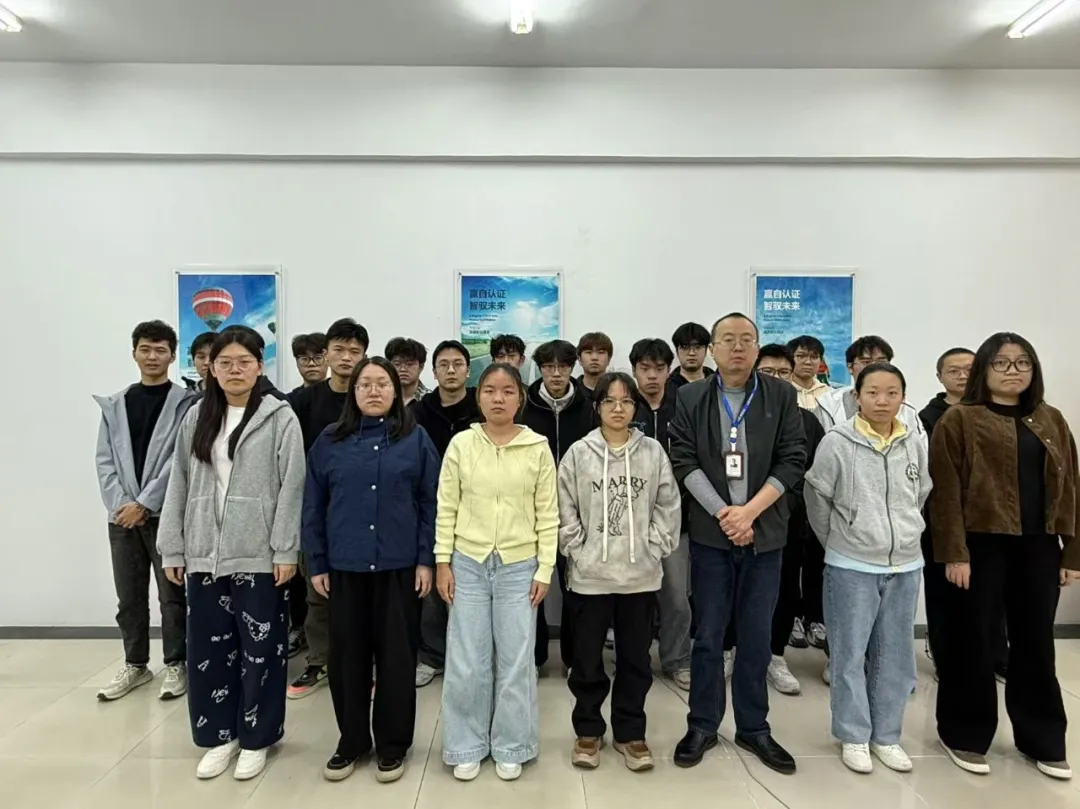 【近期結(jié)班留影】時(shí)光會(huì)定格此刻，但夢想永